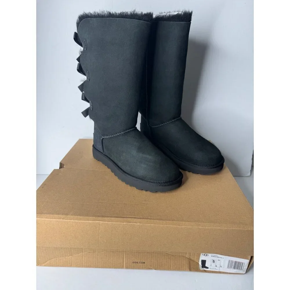 UGG Bailey Bow II Black Shearling Boot Women's US 5 EU 36 UK 3 NIB - Picture 2 of 8